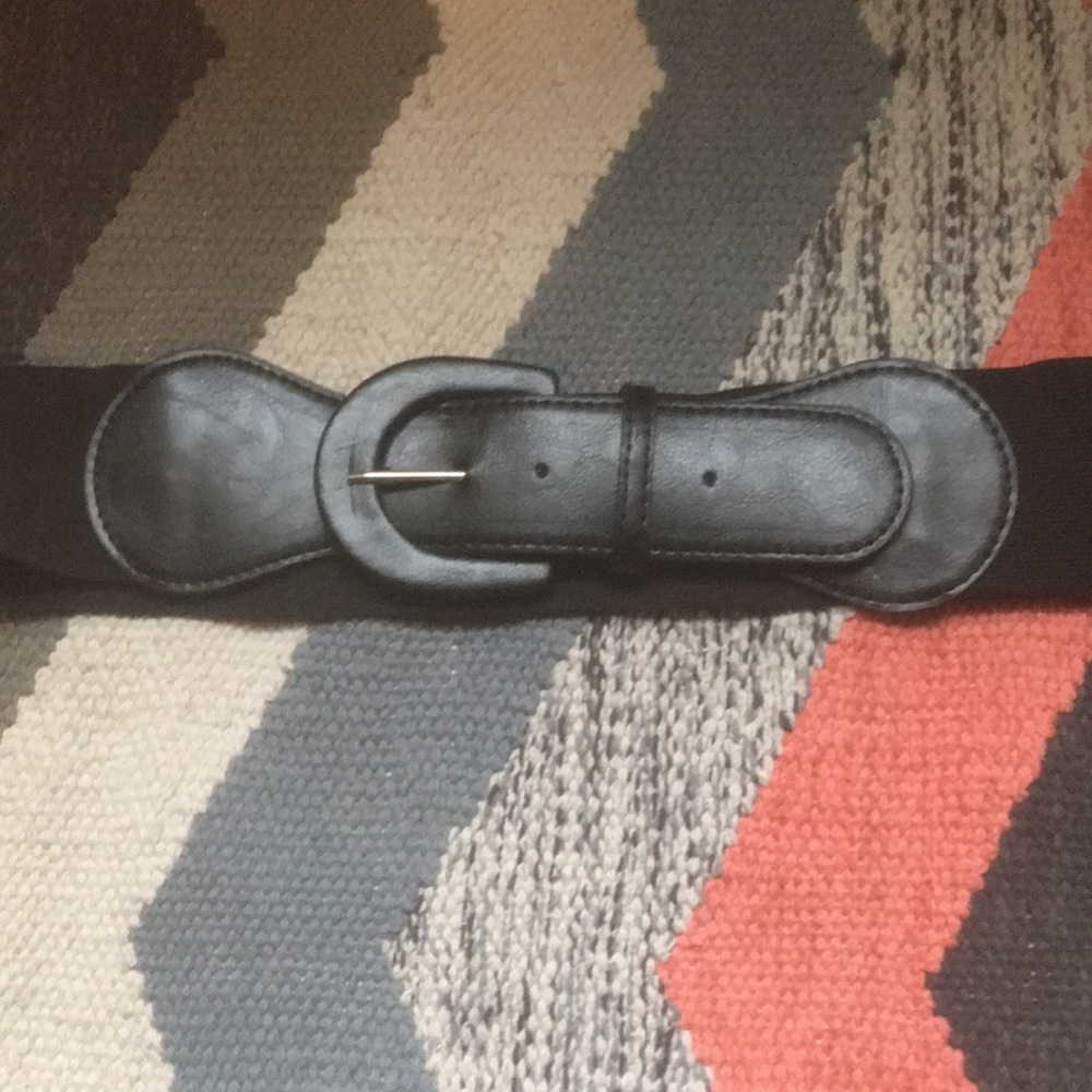 Wide black belt